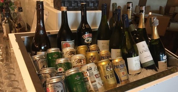 大阪マリオット都ホテルのクラブラウンジのアルコール