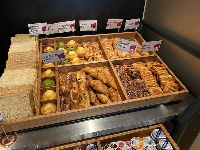 アロフト東京銀座の朝食会場のパン